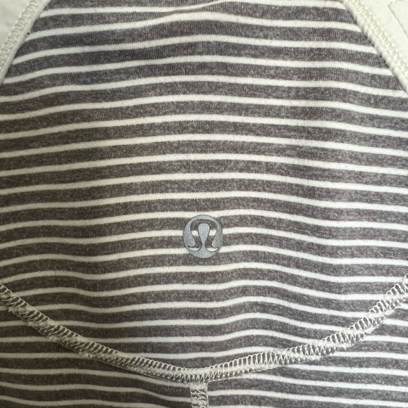 Lululemon align jacket - Picture 2 of 4